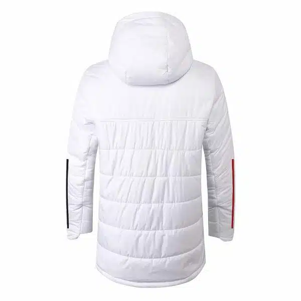 abrigo blanco futbol