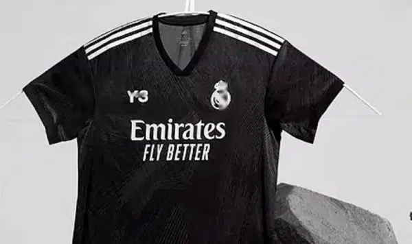 Camiseta 120 aniversario real madrid negra 2022 barata
