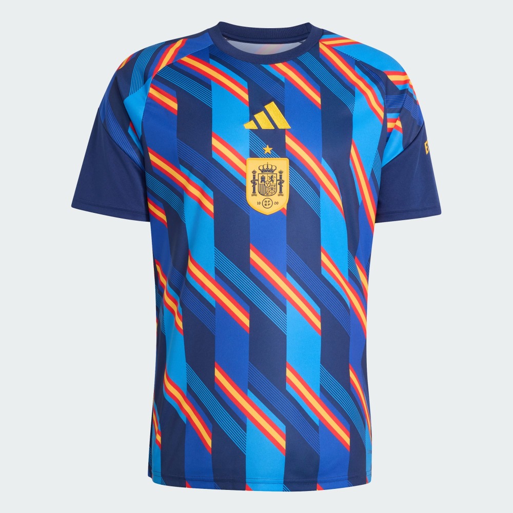 Camiseta Pre Partido España 2026 1 Camiseta oficial de entrenamiento de la Selección Española para la temporada 2026. Diseño moderno, transpirable y de alto rendimiento.