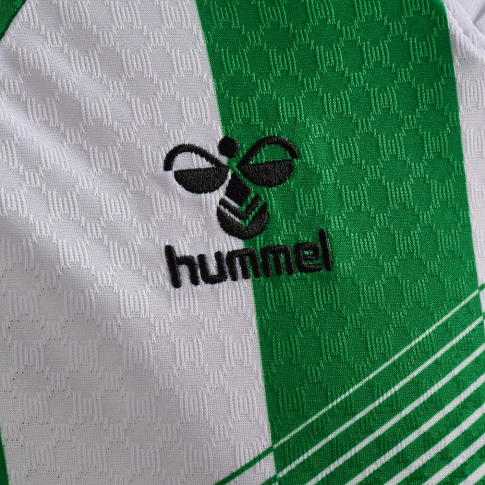 CAMISETA PRIMERA EQUIPACIÓN REAL BETIS 26/27 4 Camiseta de la primera equipación del Real Betis Balompié para la temporada 26/27, versión de adulto con manga corta.