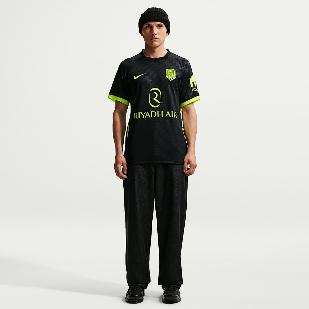 Camiseta Visitante Atlético de Madrid 2026/27 4 Camiseta de fútbol visitante del Atlético de Madrid para la temporada 2026/27. Segunda equipación oficial para adulto.