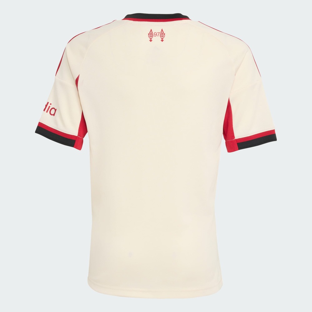 2ª EQUIPACIÓN NIÑOS LIVERPOOL 25/26 7 Kit de la segunda equipación para niños del Liverpool temporada 2025-2026. Camiseta y pantalón oficiales del LFC para niño.