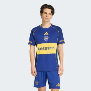 Vista frontal de la cuarta camiseta de fútbol del Boca Juniors para la temporada 2026/2027, versión de adulto.