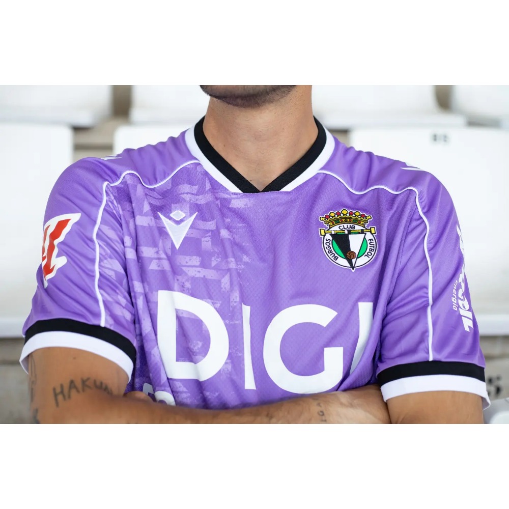Camiseta Alternativa Burgos 2026/27 5 Camiseta alternativa del Burgos CF para la temporada 2026/27. Segunda equipación oficial para adulto.