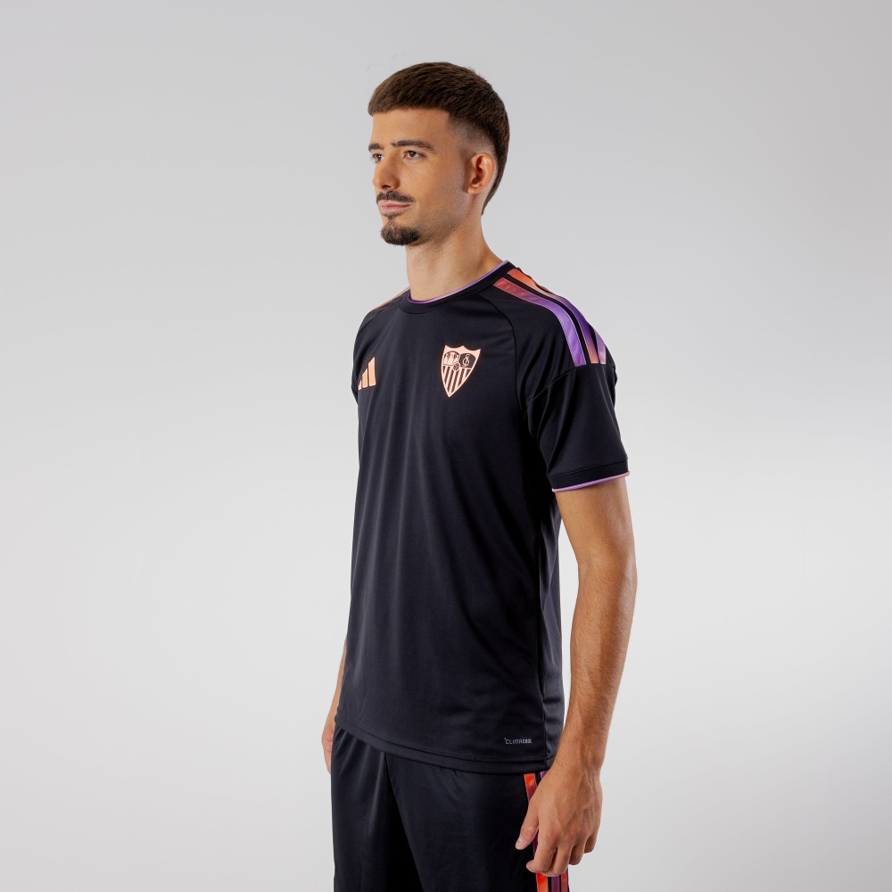 Camiseta Alternativa Sevilla 26/27 4 Camiseta alternativa del Sevilla FC para la temporada 2026-2027. Tercera equipación oficial para aficionado adulto.