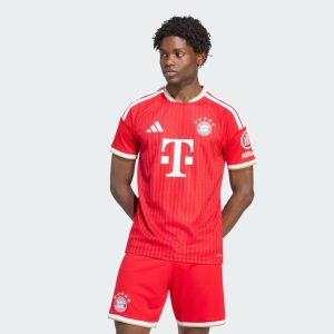 Camiseta de fútbol del Bayern Munich para la temporada 26/27. Primera equipación oficial para adulto. Compra online al mejor precio.