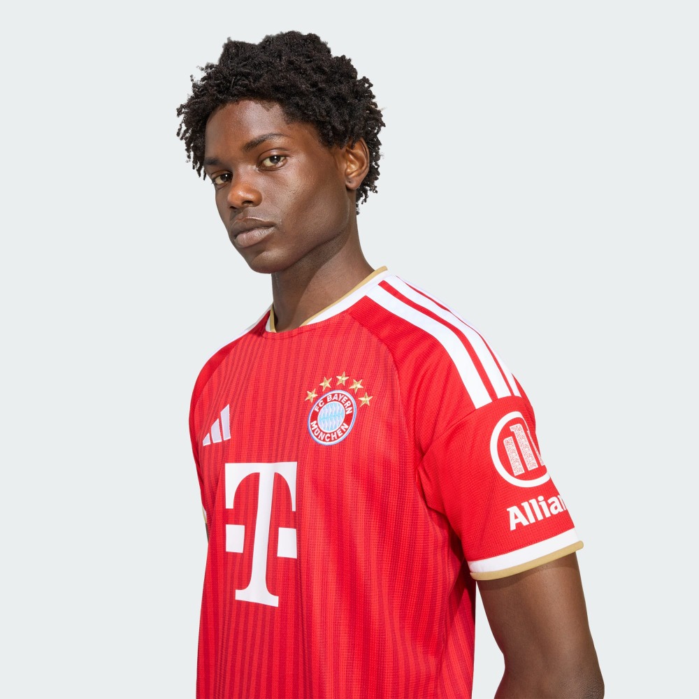 Camiseta Bayer Munich 26/27 5 Camiseta de fútbol del Bayern Munich para la temporada 26/27. Primera equipación oficial para adulto. Compra online al mejor precio.