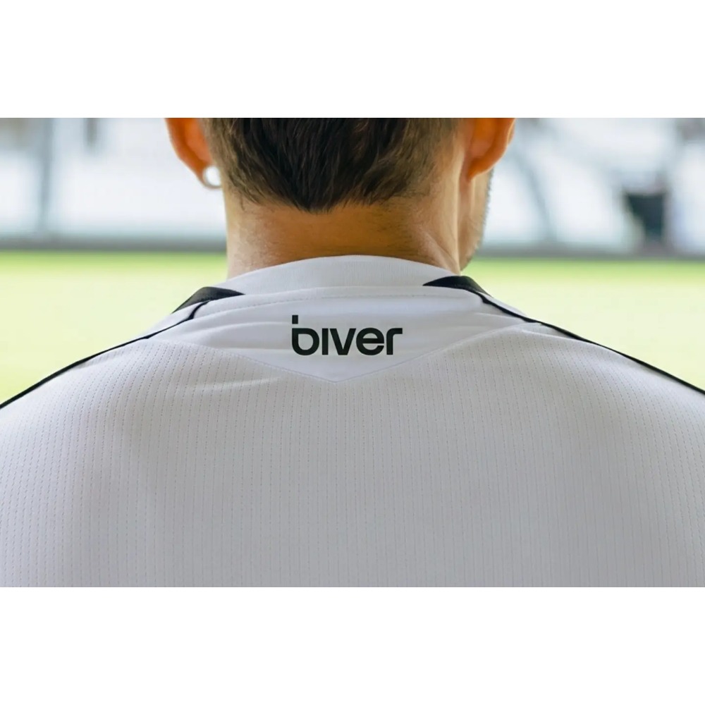 Camiseta Burgos 2026/2027 5 Camiseta oficial de la primera equipación del Burgos CF para la temporada 2026/2027. Talla de adulto.