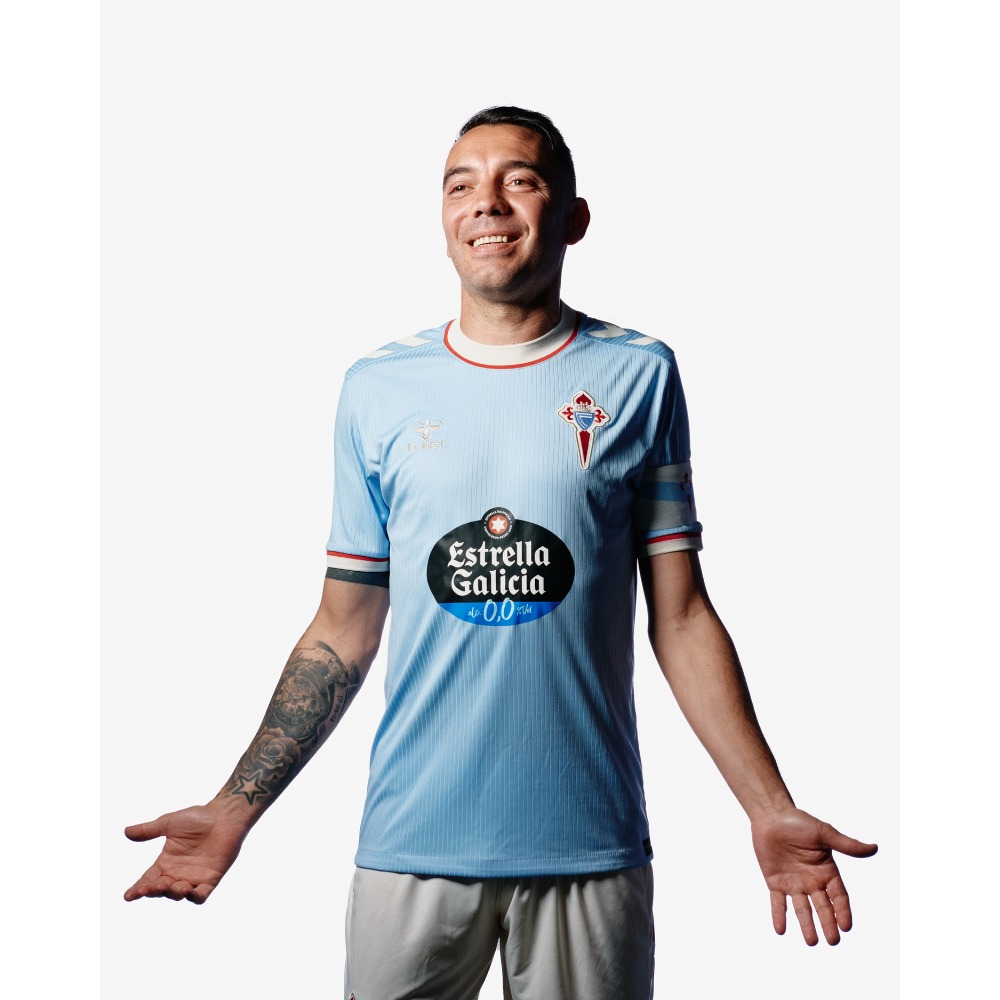 Camiseta Celta Vigo 26/27 2 Camiseta oficial del Celta de Vigo para la temporada 26/27. Primera equipación de adulto. Diseño celeste con detalles del club.