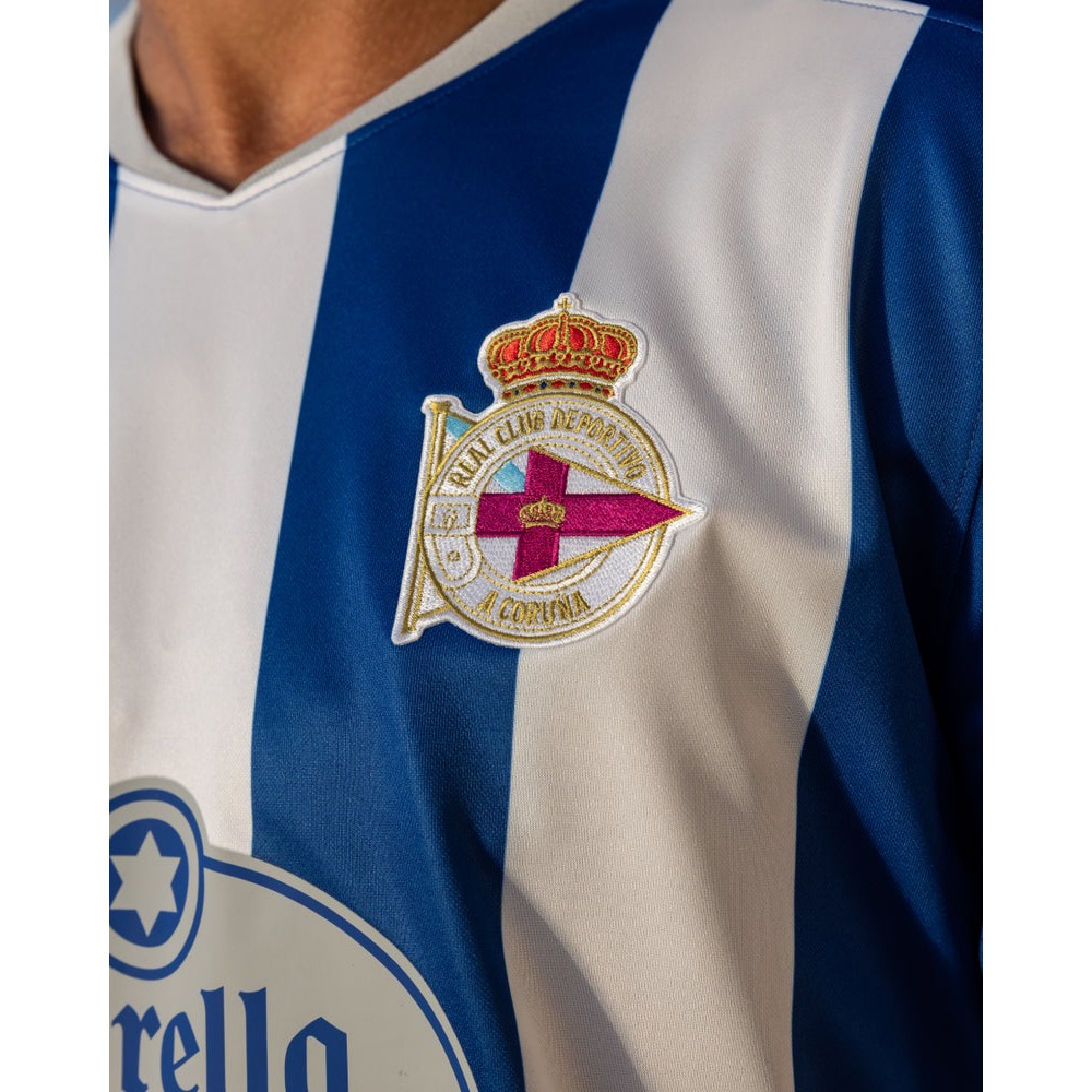 Camiseta Deportivo la Coruña 2026-2027 4 Camiseta de la primera equipación del Deportivo de la Coruña para la temporada 2026-2027, versión de adulto.