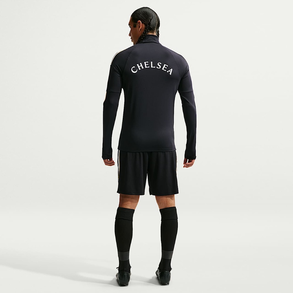 Camiseta Entrenamiento Chelsea 26/27 5 Camiseta de entrenamiento del Chelsea FC para la temporada 2026/2027. Uniforme de práctica oficial para adulto del club londinense.