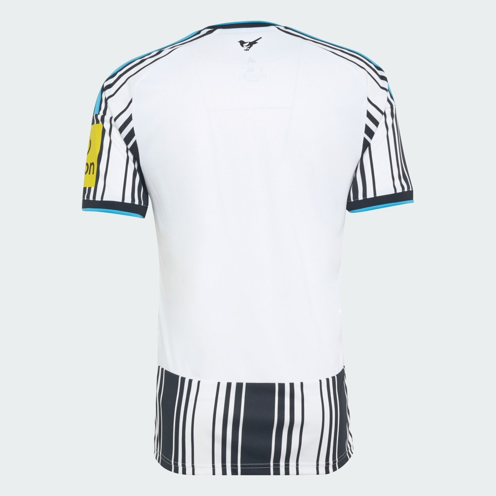 CAMISETA NEWCASTLE UNITED 26/27 5 Camiseta de la primera equipación del Newcastle United para la temporada 26/27. Uniforme oficial para adulto.