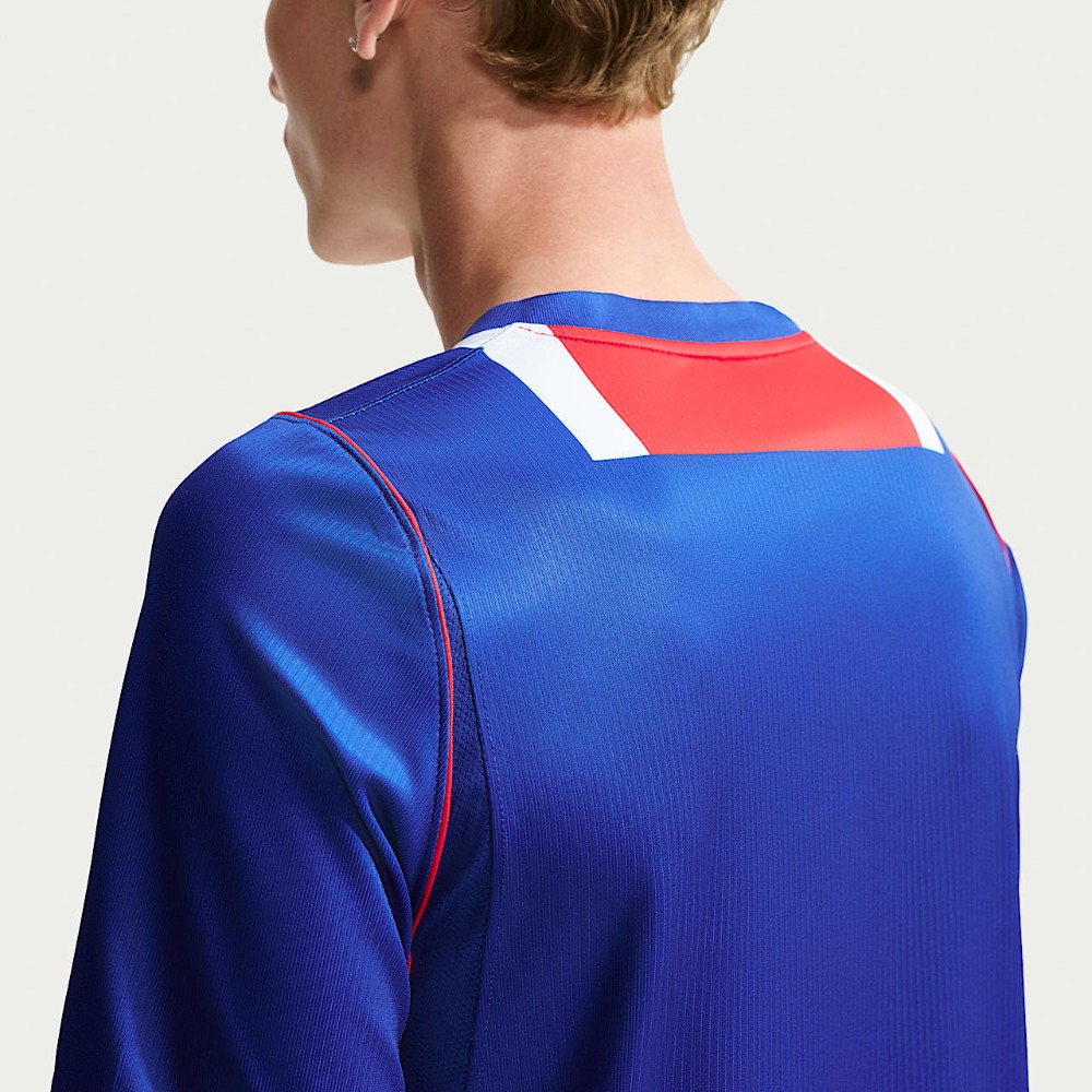 Camiseta Paris Saint-Germain 26/27 2 Camiseta de la primera equipación del Paris Saint-Germain para la temporada 2026/2027. Talla de adulto. Diseño oficial del PSG.