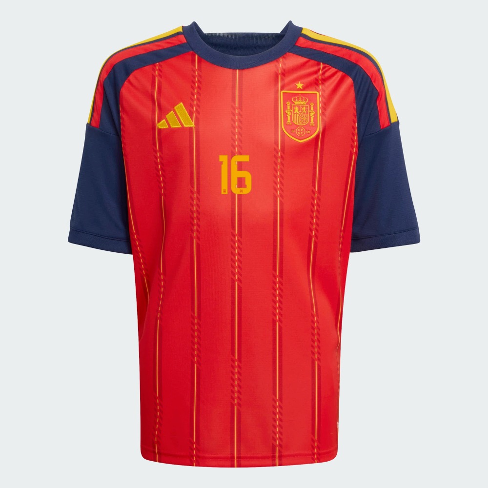 CAMISETA RODRI ESPAÑA 26 2 Camiseta de la primera equipación de España para adulto con la serigrafía oficial de Rodri y el número 26 en la espalda.