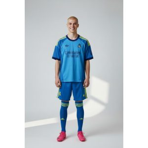 Camiseta Novena Real Madrid 2002 8 Camiseta de portero visitante del Real Madrid para la temporada 2026/2027. Vista frontal de la equipación oficial de adulto.