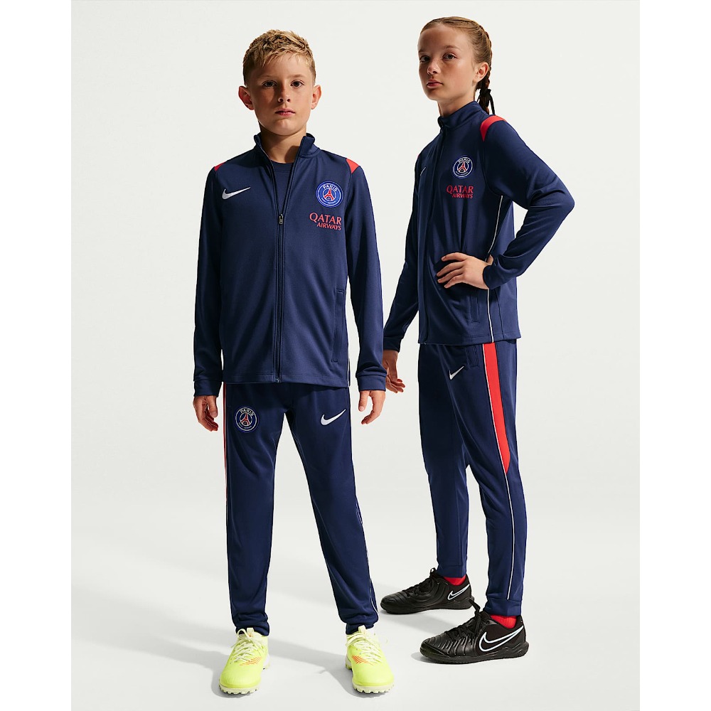 Chándal Niño Paris Saint-Germain 26/27 8 Chándal de fútbol para niño del Paris Saint-Germain, temporada 2026/2027. Conjunto oficial de la primera equipación.