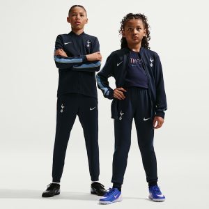 Chándal de fútbol para niño del Tottenham Hotspur temporada 26/27. Equipación oficial de entrenamiento para los más pequeños.