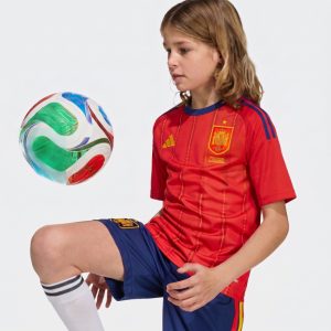 Conjunto infantil de la selección española para la final del Mundial 2026. Primera equipación oficial para niños.