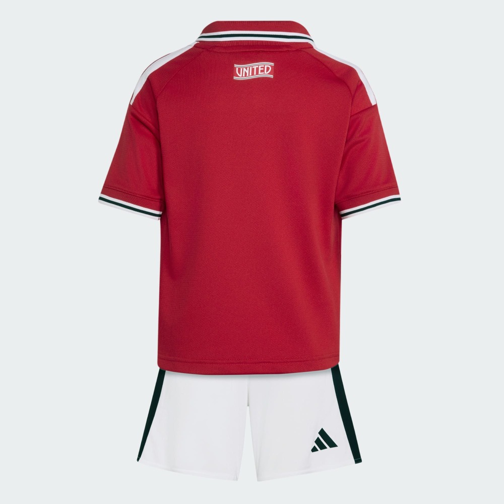 EQUIPACIÓN NIÑOS MANCHESTER UNITED 26/27 7 Primera equipación de fútbol del Manchester United 26/27 para niños. Conjunto oficial de camiseta y pantalón corto para los más pequeños.