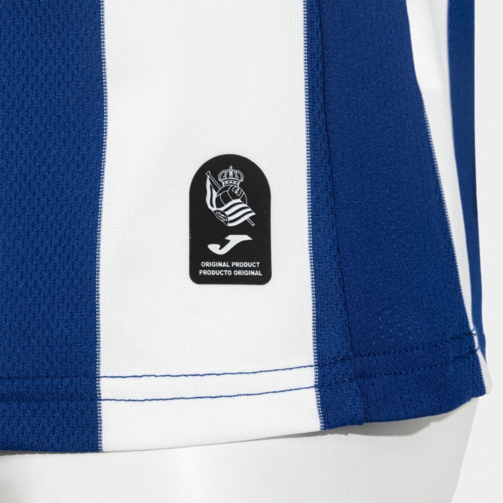 1ª Equipación Real Sociedad Niños 26/27 6 Camiseta de la 1ª equipación del Real Sociedad para niños, temporada 26/27, con los colores txuri-urdin. Vista frontal.