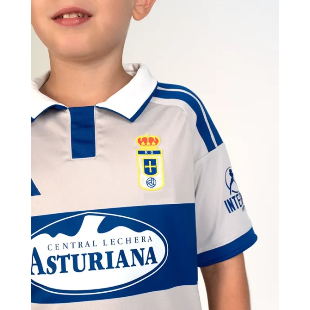3ª Equipación Oviedo 2026/27 2 Tercera equipación del Real Oviedo para la temporada 2026/27. Camiseta de fútbol oficial para aficionado.