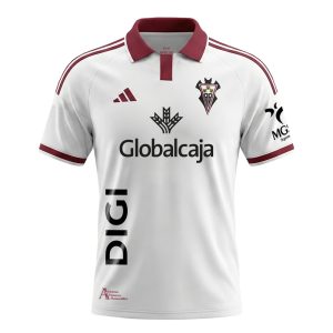 Camisetas del Albacete 3 Vista frontal de la camiseta de la primera equipación del Albacete Balompié para la temporada 2026/27, versión de adulto.