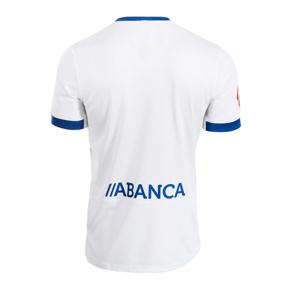 Camiseta Deportivo la Coruña Alternativa 26-27 2 Vista frontal de la camiseta alternativa del Deportivo la Coruña para la temporada 26-27. Tercera equipación oficial para adulto.