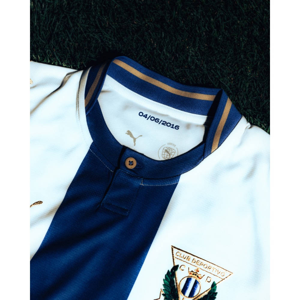 Camiseta Leganes 2026/27 6 Camiseta de la primera equipación del CD Leganés para la temporada 2026/27. Modelo de adulto. Vista frontal del diseño.