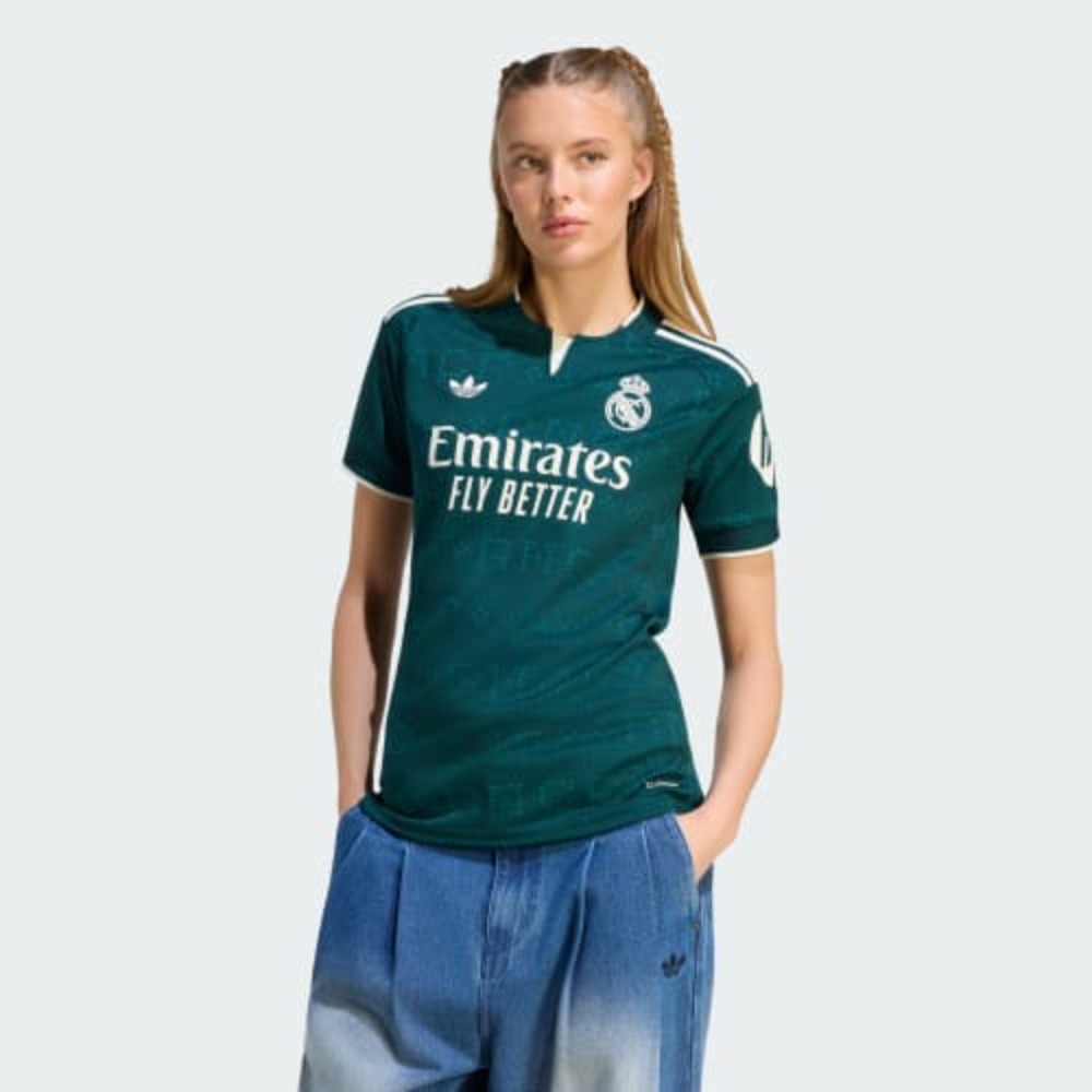 Camiseta Mujer Real Madrid Visitante 26/27 1 Camiseta de mujer del Real Madrid, segunda equipación visitante para la temporada 26/27. Producto oficial.