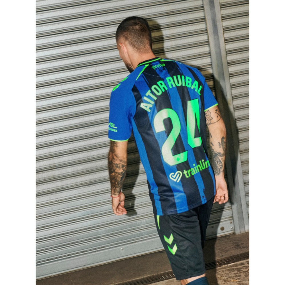 Camiseta Real Betis Alternativa 26/27 7 Camiseta alternativa del Real Betis para la temporada 2026/2027. Tercera equipación oficial del club verdiblanco.