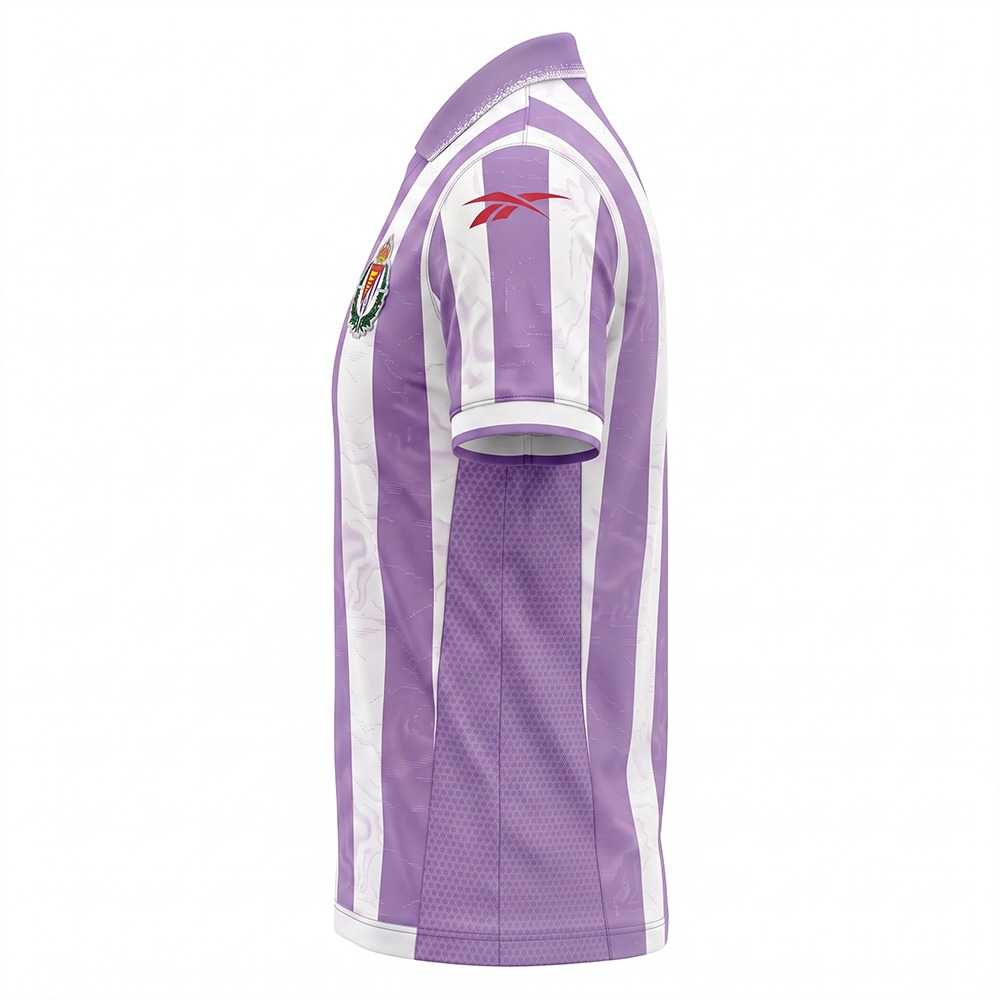 Camiseta Valladolid 2026-27 4 Camiseta de la primera equipación del Real Valladolid para la temporada 2026-27. Versión para adulto con los colores blanquivioletas.