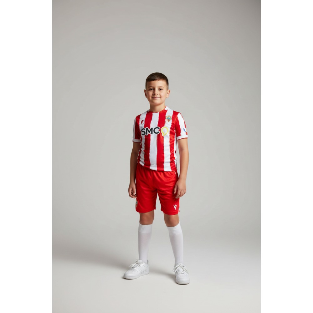 Equipación UD Almería Niño 2026/27 3 Primera equipación oficial de la UD Almería para niño de la temporada 2026/27. Camiseta y pantalón rojiblancos.