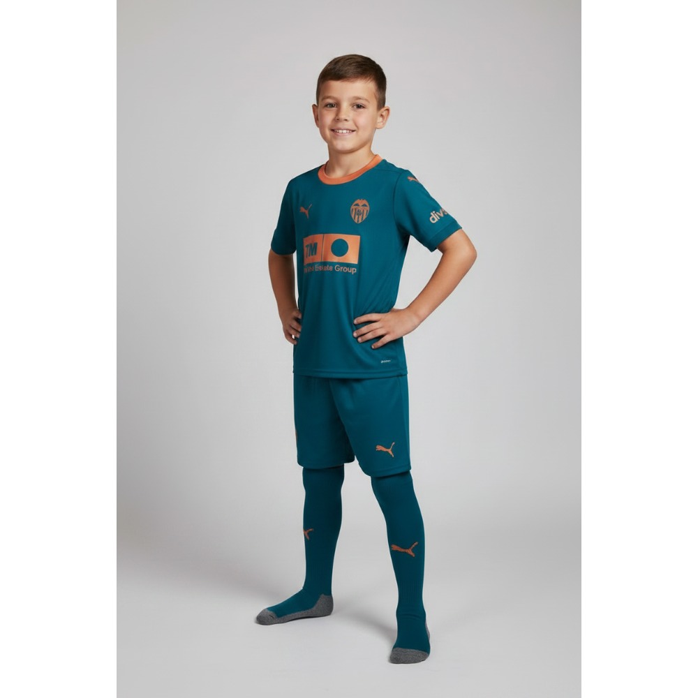 2ª Equipación Valencia Niños 26/27 3 Camiseta de la 2ª equipación del Valencia CF para niños de la temporada 26/27. Uniforme de visitante oficial para infantil.