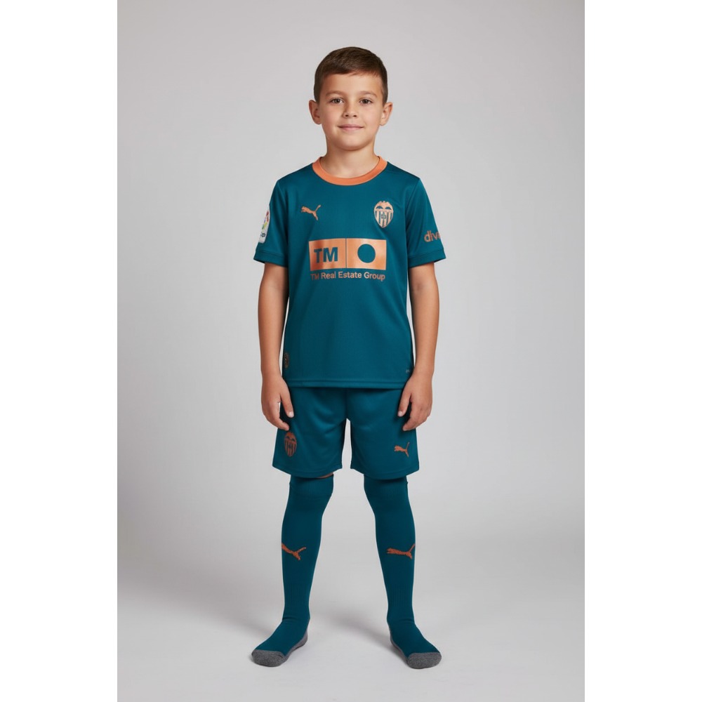 2ª Equipación Valencia Niños 26/27 1 Camiseta de la 2ª equipación del Valencia CF para niños de la temporada 26/27. Uniforme de visitante oficial para infantil.