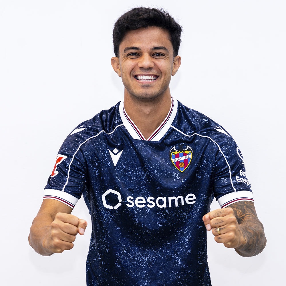 Camiseta 4ª Equipación Levante 26/27 2 Vista frontal de la camiseta de fútbol de la cuarta equipación del Levante para la temporada 26/27. Versión para adulto.