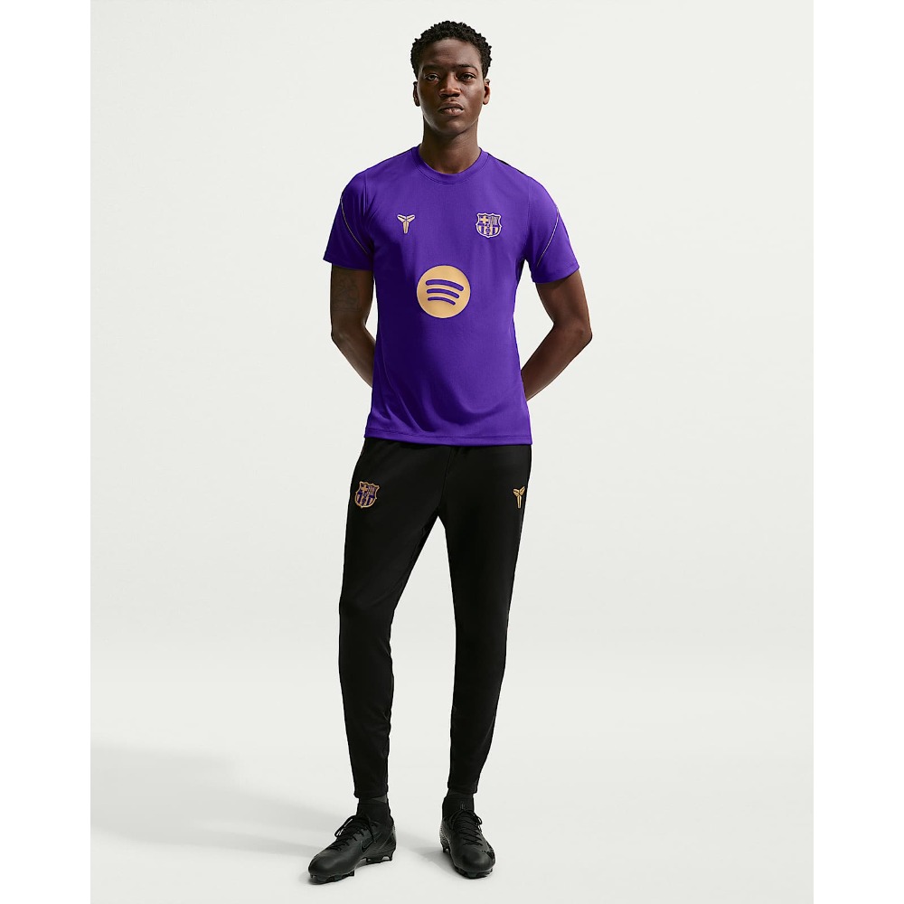 Camiseta Barcelona Entrenamiento Visitante 26/27 9 Camiseta de entrenamiento del FC Barcelona, segunda equipación visitante temporada 26/27. Ropa oficial de fútbol para adulto.