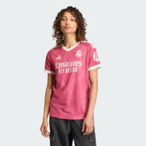 Camisetas del Real Madrid Baratas 13 Camiseta alternativa del Real Madrid para mujer, temporada 26/27. Vista frontal de la tercera equipación oficial de fútbol.