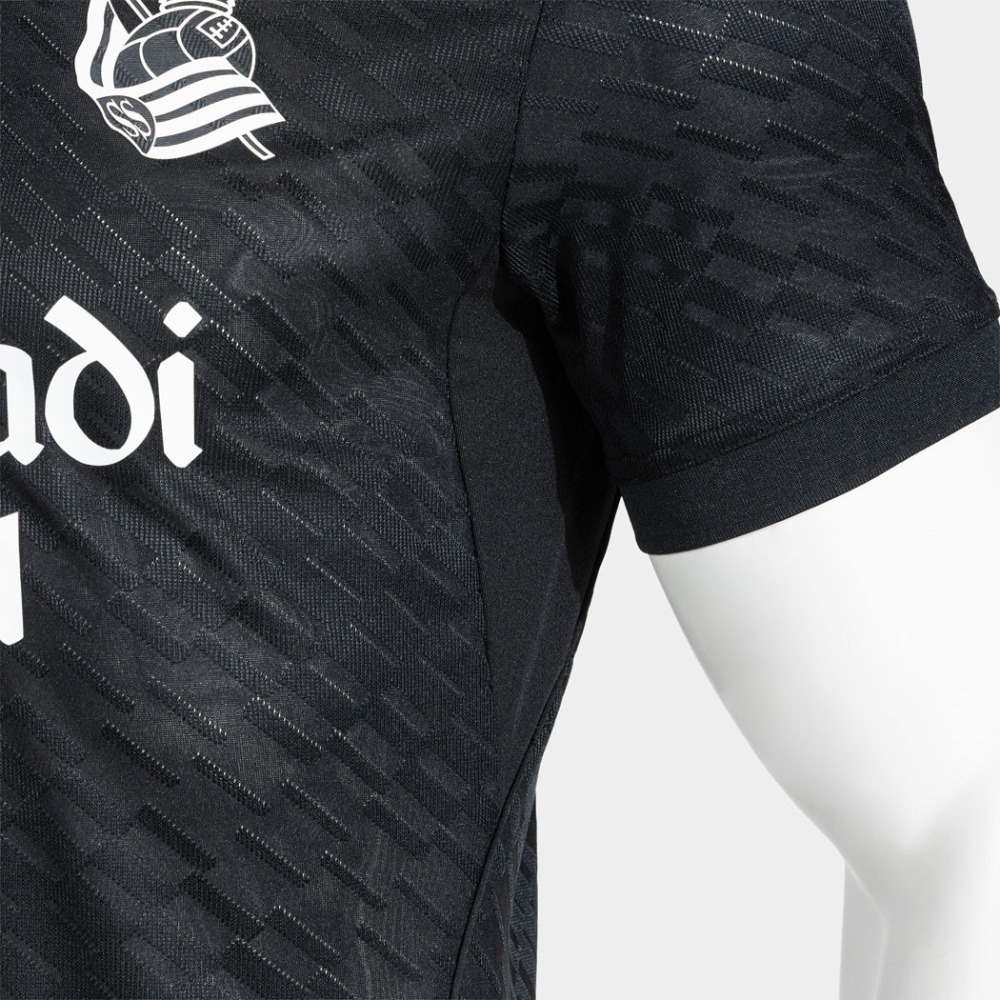Camiseta Real Sociedad Visitante 26/27 8 Camiseta de la segunda equipación de la Real Sociedad para la temporada 2026-2027. Uniforme oficial de visitante para adulto.