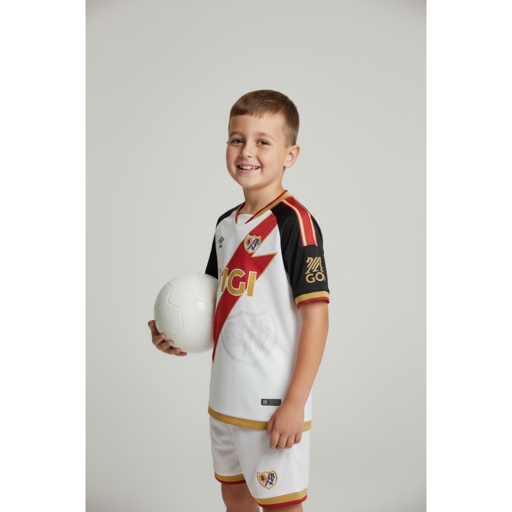Equipación Rayo Vallecano Niños 26-27 4 Primera equipación oficial del Rayo Vallecano para niños temporada 26-27. Incluye camiseta, pantalón y medias.