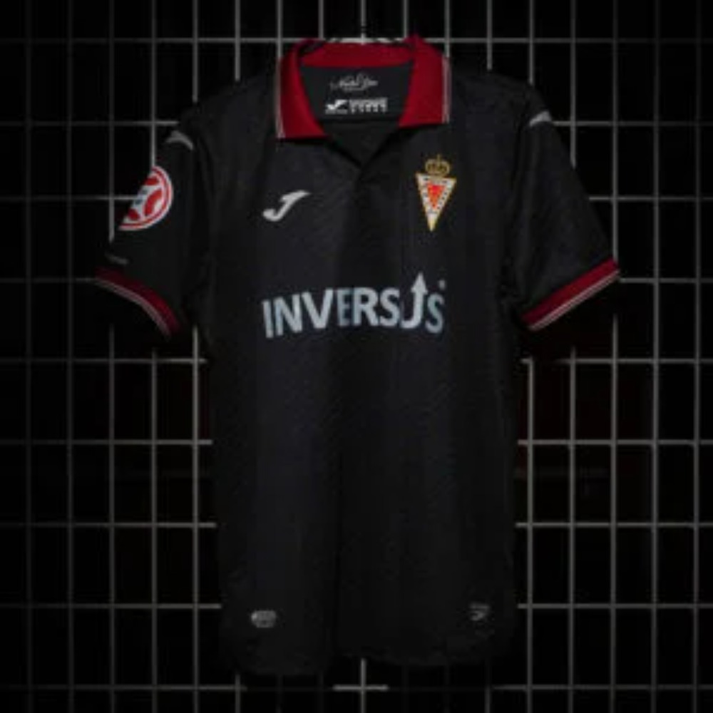 Camiseta Alternativa Murcia 26-27 4 Camiseta alternativa del Real Murcia para la temporada 26-27. Segunda equipación oficial para adulto. Viste los colores de tu equipo.