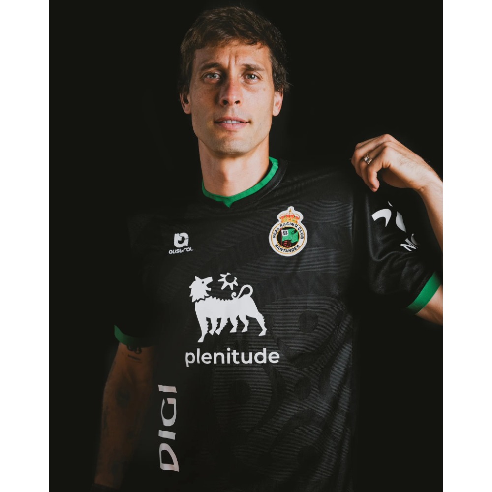 Camiseta Alternativa Racing Santander 26/27 6 Camiseta alternativa del Racing de Santander para la temporada 26/27. Segunda equipación oficial de fútbol para adulto.