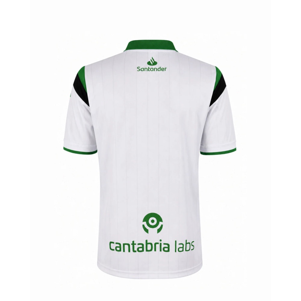 Equipación Racing Santander Niño 26/27 5 Primera equipación de fútbol del Racing de Santander para niño, temporada 26/27. Incluye camiseta y pantalón oficiales.